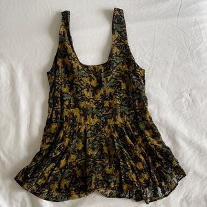 Jack size s Camo top